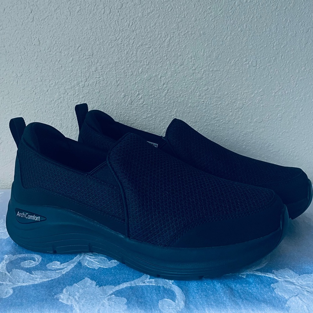 Skechers Men’s Black Slip-On Arch Comfort Athletic Shoes